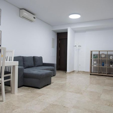 Free Parking Duplex Siviglia Esterno foto